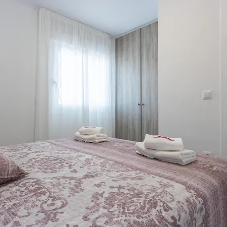 Apart-rent Sant Mori 0188